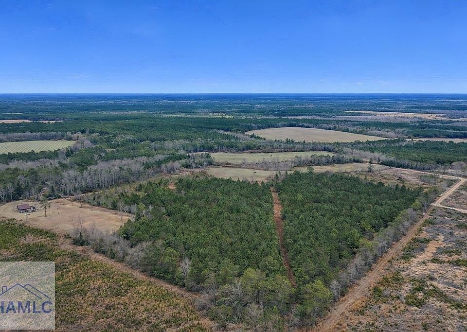 1st image of 4 Reddish Rd