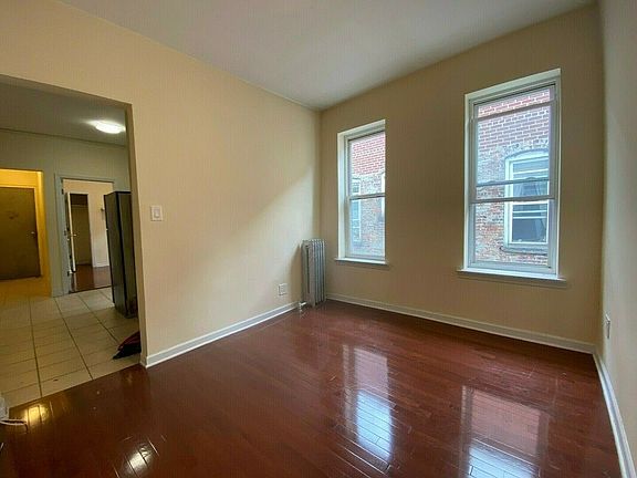 2nd image of 11-34 44th Dr #15