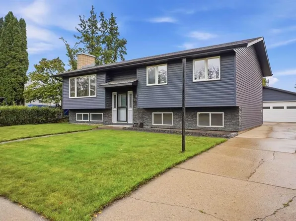 21 W Wilkins Grn, Red Deer, AB T4N 5W9