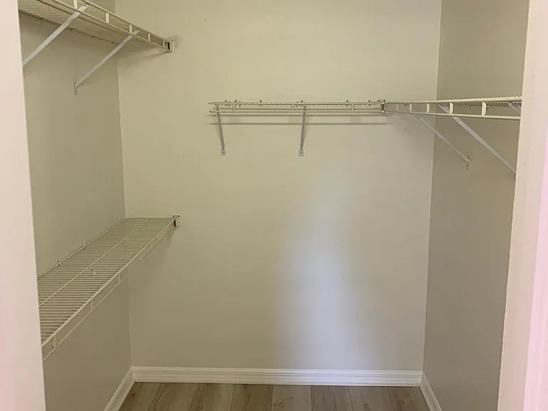 5591 Cynthia Ln — Photo 12