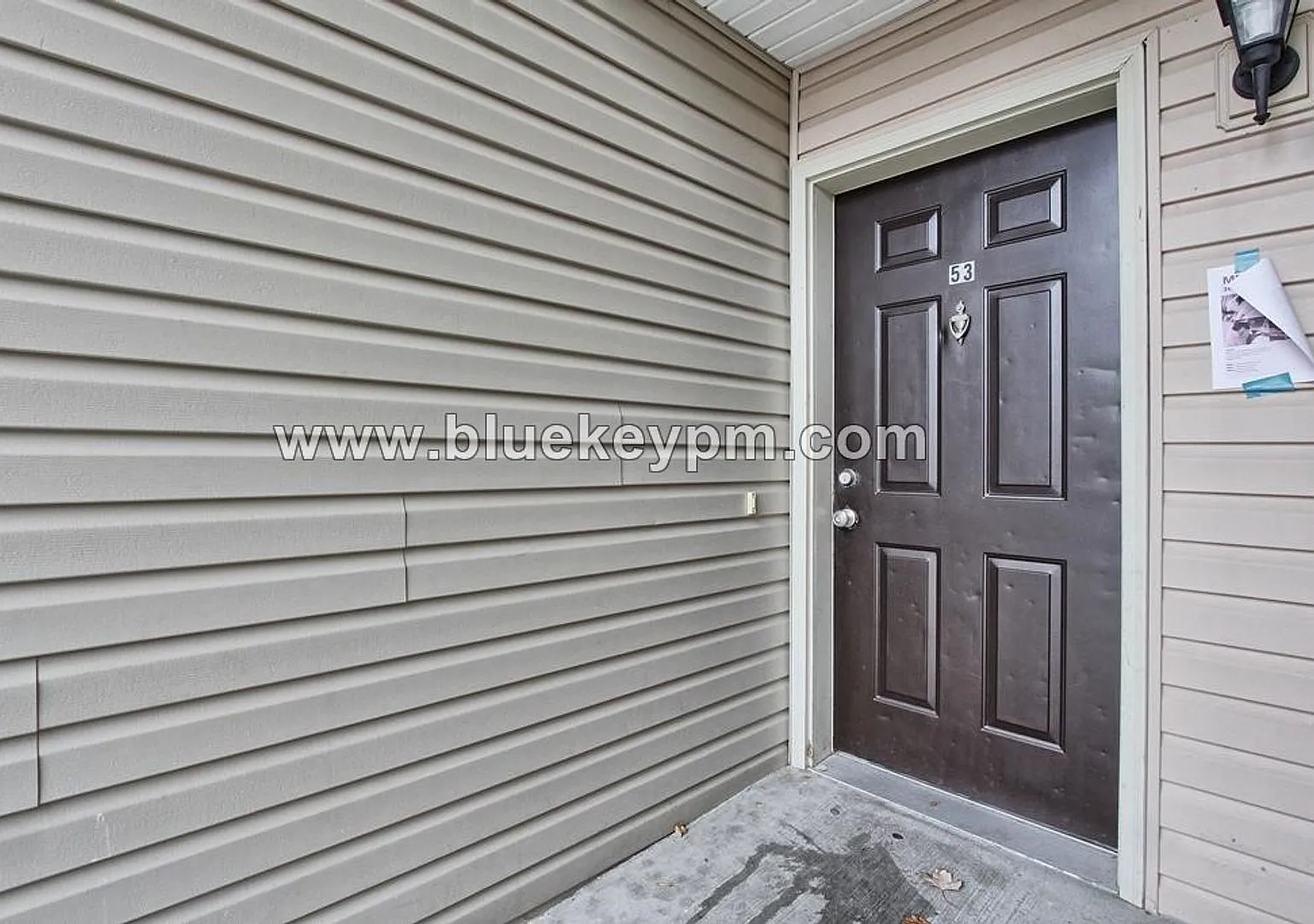 $1845 a Month for Main Floor 3 Bed, 2 Bath Condo Near Van Mall Drive/Andresen — Photo 3