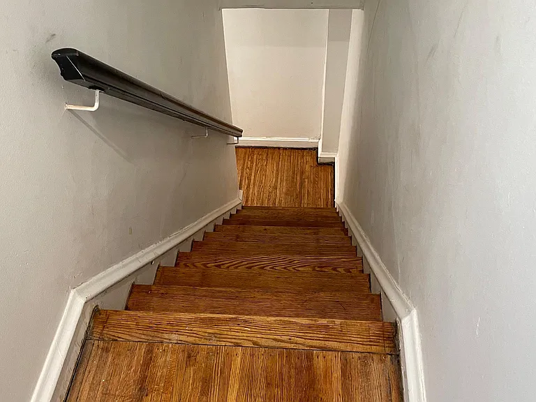 6037 Castor Ave — Photo 6