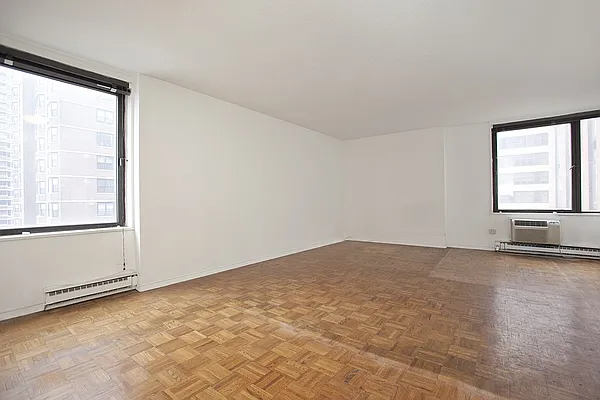 Sold by LG Fairmont Group | media 7