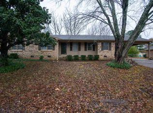 62 Camellia Dr, Jackson, TN 38301