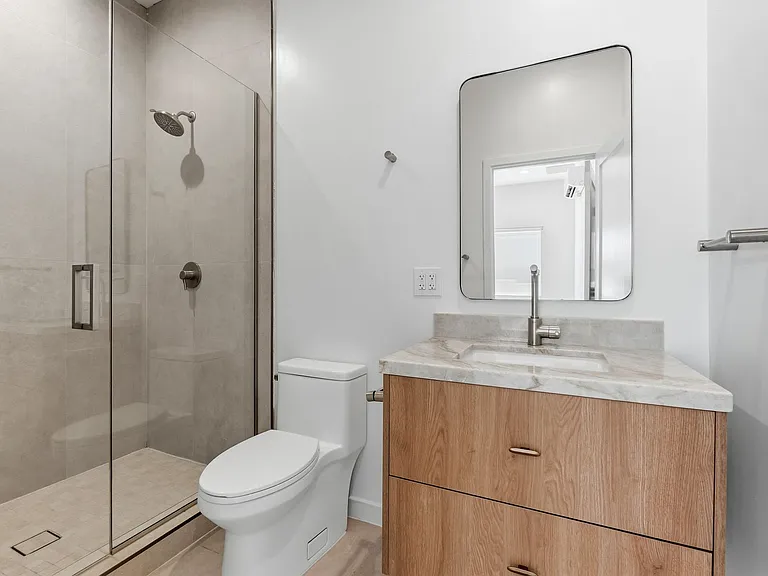 1105 N. Coast Highway | Sand Castle Apartments — Photo 11