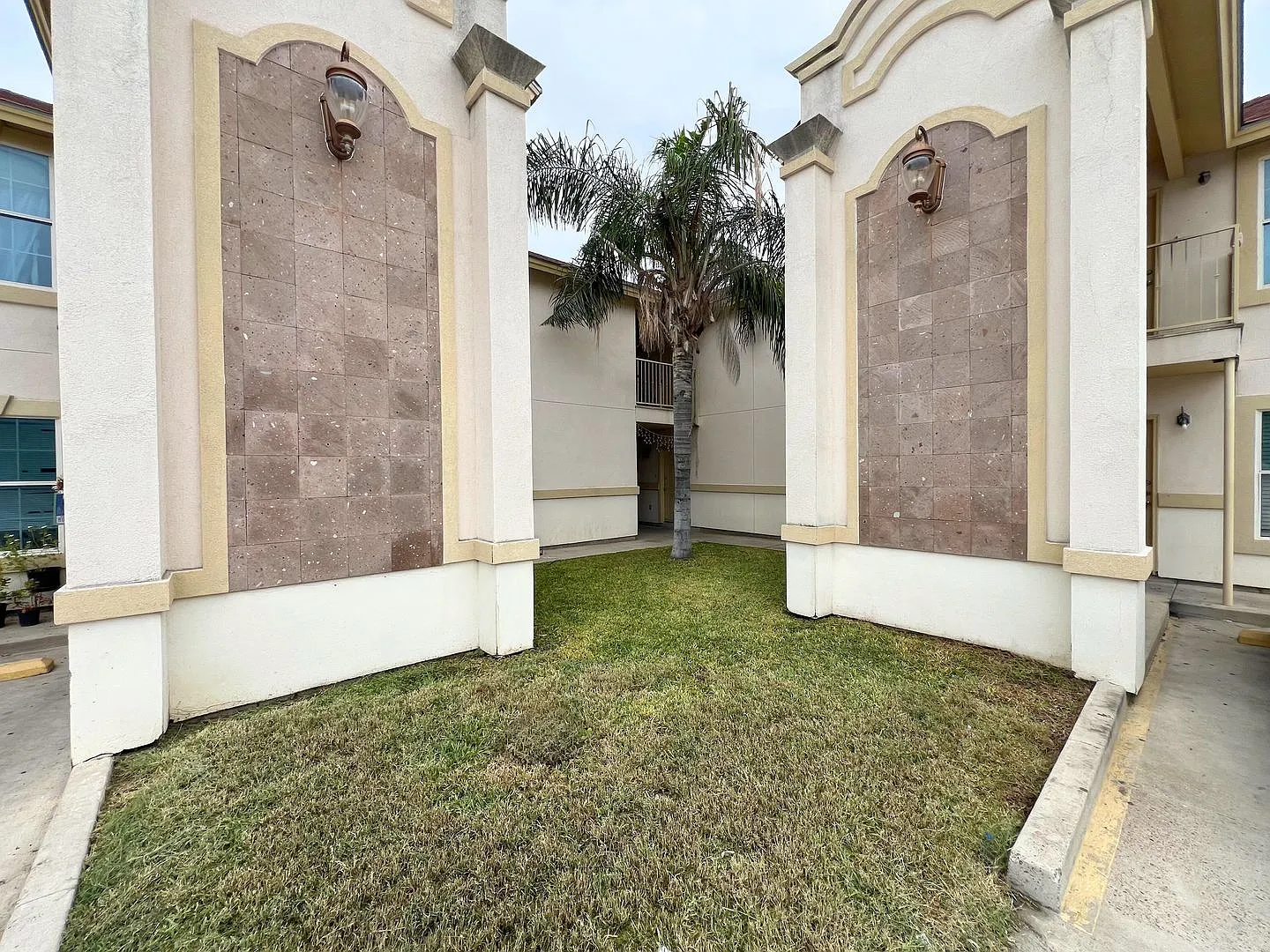 Los Ebanos — Photo 2