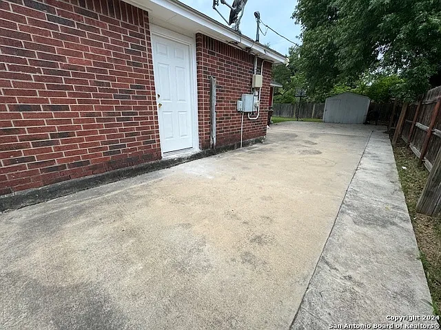 7415 Linklea — Photo 35
