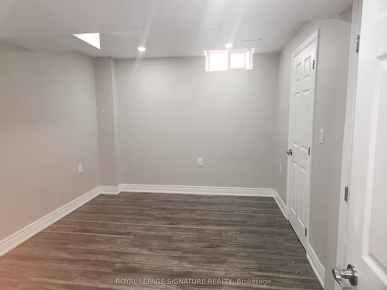 6 Venue Rd #BASEMENT — Photo 4