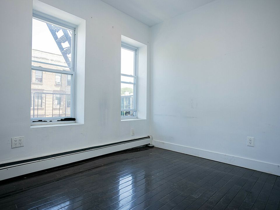 1st image of 340 Lewis Ave APT 3A