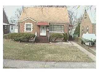 1480 Kenilworth Dr photo 1