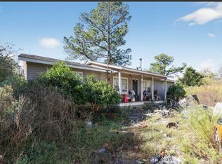 1269 Faith Rd, Pembroke, NC 28372