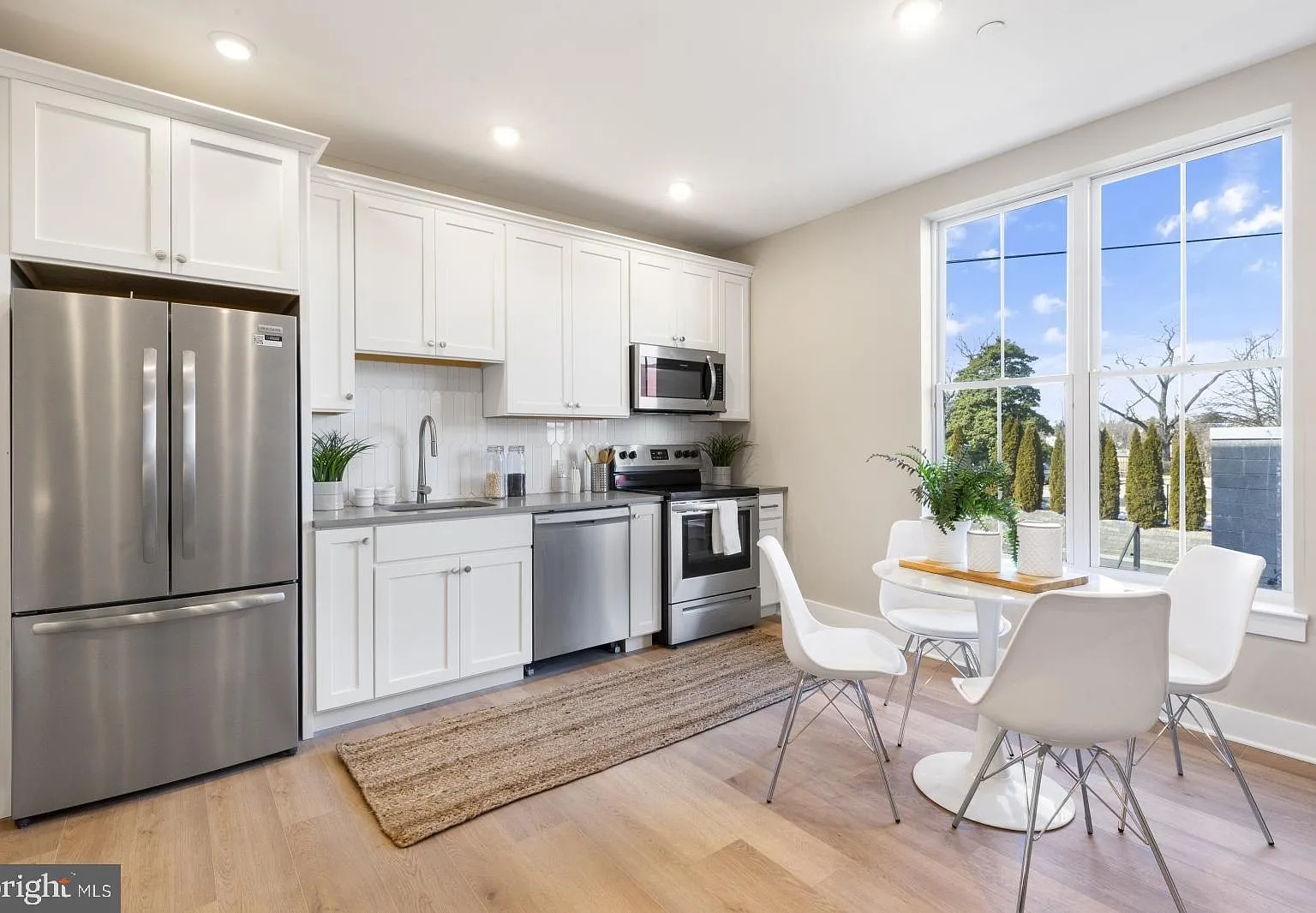 1 bed, 1.0 bath, 580 sqft, $1,395 — Photo 2