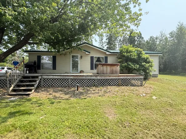 7823 S Nicolet Rd, Sault Sainte Marie, MI 49783