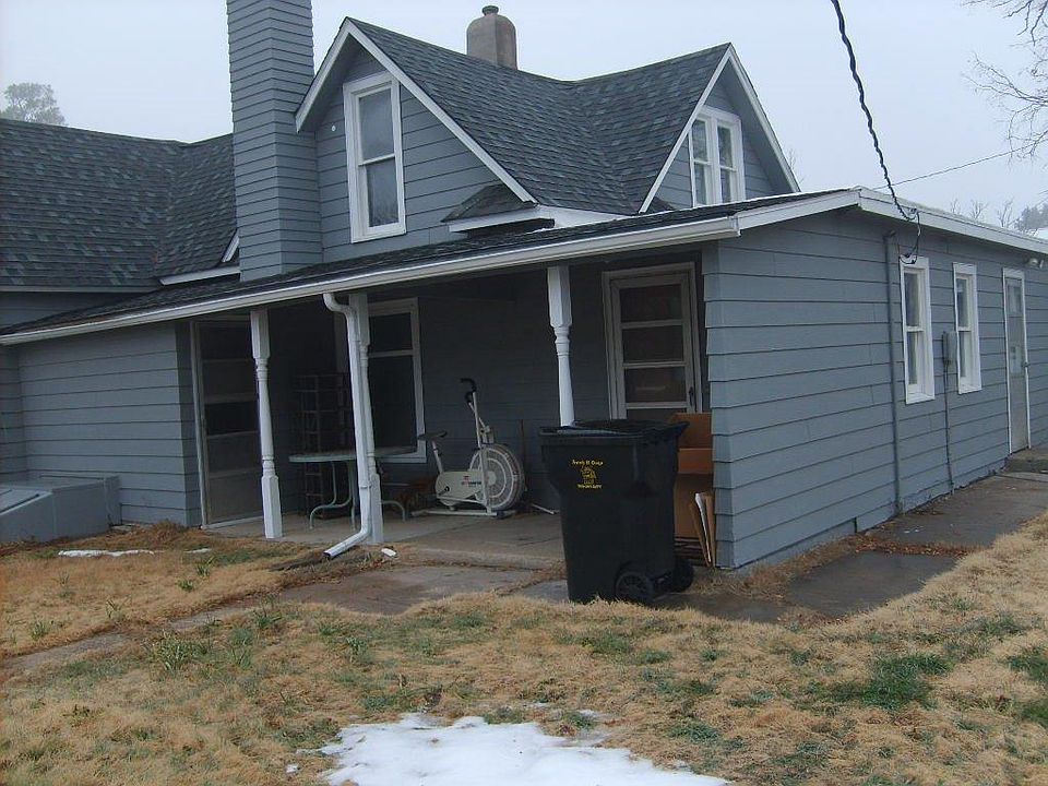 320 N 4th St, Wakeeney, KS 67672 Zillow