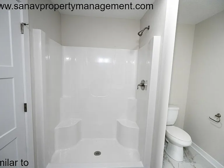 690 SE Mesa Dr — Photo 15