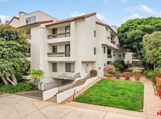 621 S Barrington Ave APT 110, Los Angeles, CA 90049