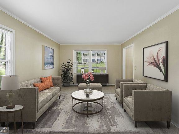 2nd image of 2761 Sagamore Hill Dr SE