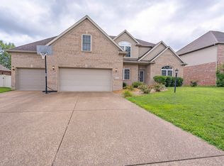 4327 Huntington Ridge Cir, Newburgh, IN 47630