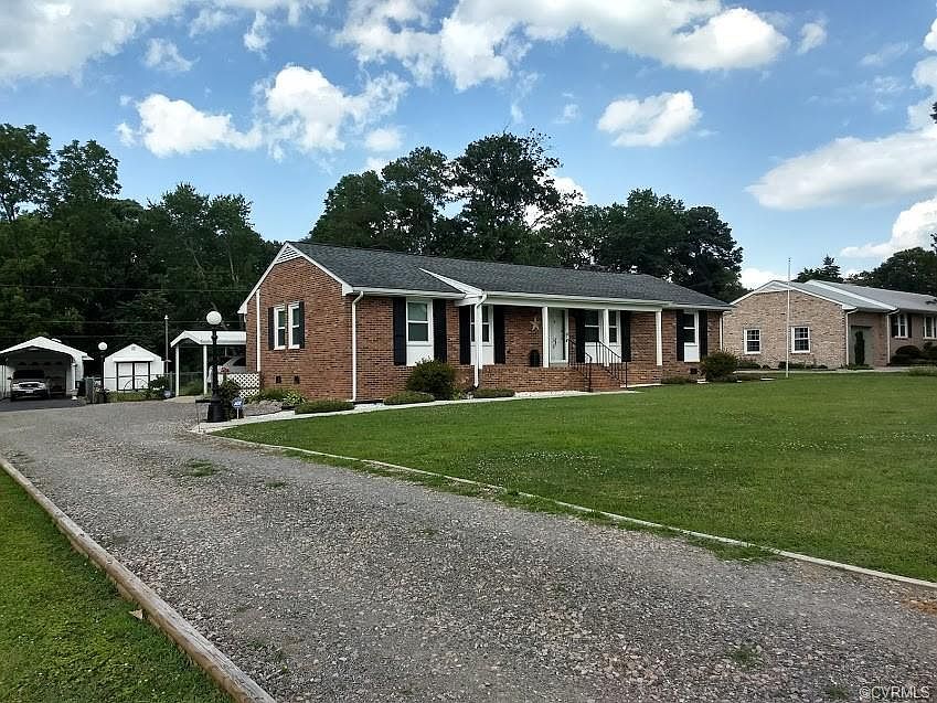 1st image of 304 Woodview Dr
