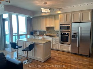16 Harbour St #4904-C01, Toronto, ON M5J 2Z7
