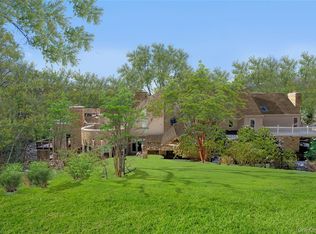 301 Oakley Ct, Mill Neck, NY 11765