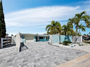 335 Avenida Milano, Sarasota, FL 34242