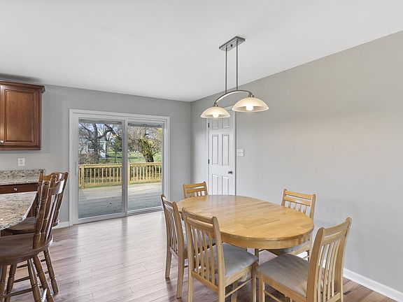 5th image of 3509 Dean St