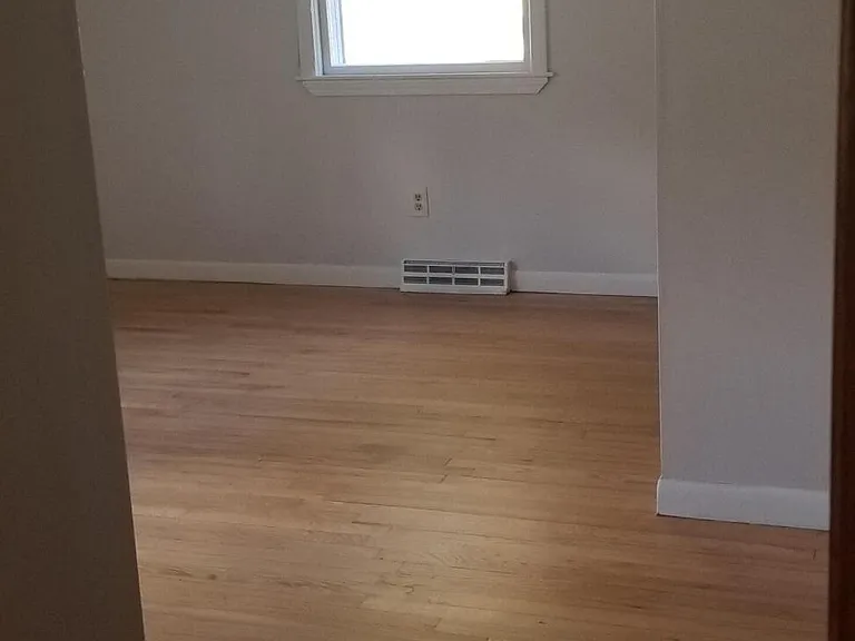 85 Castlewood Cir — Photo 23