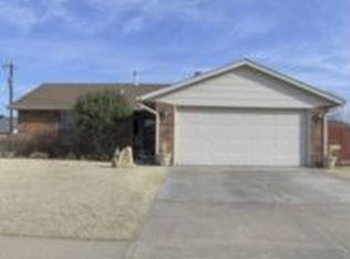 113 Warwick Rd, Ponca City, OK 74601