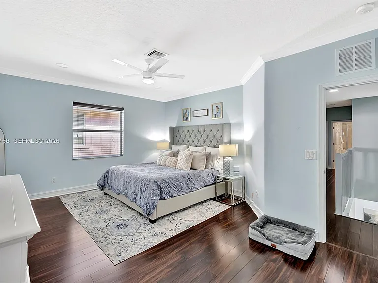 853 SW 11th Ct — Photo 26