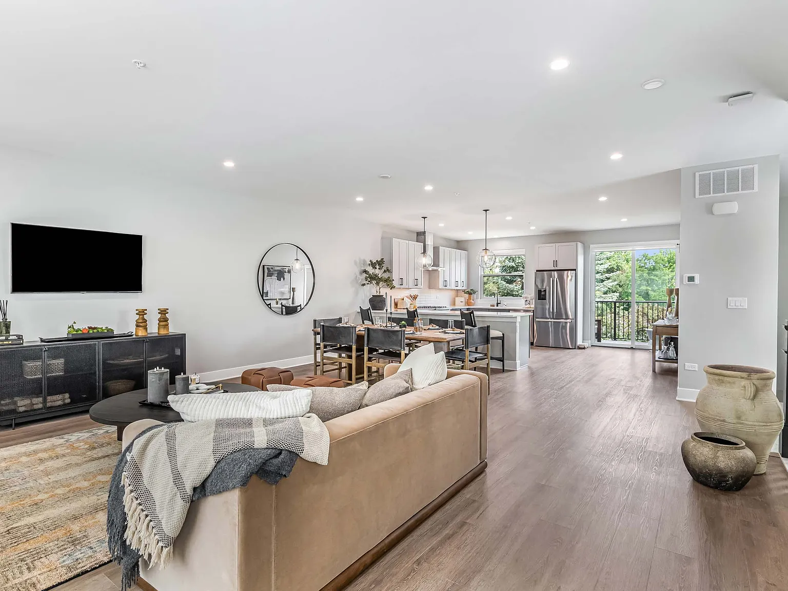 The Henry at Harms Woods - Luxury Townhomes — Photo 4