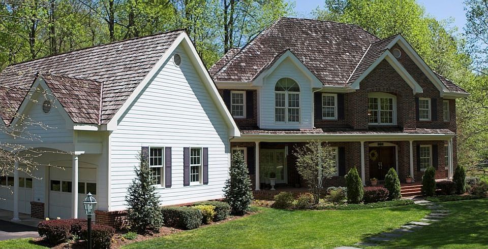 1st image of 222 Meadowgate Dr