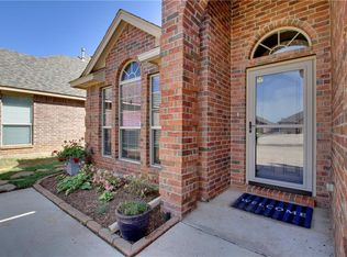 1832 Shady Ln, Edmond, OK 73003