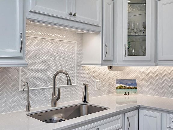 3rd image of 5818 SE Riverboat Dr #308
