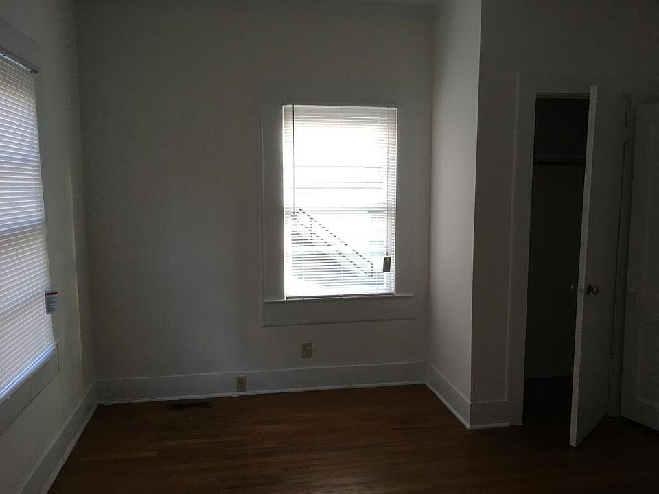 2nd image of 1847 Devine St #3
