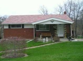 1416 Orr Dr, Pittsburgh, PA 15234