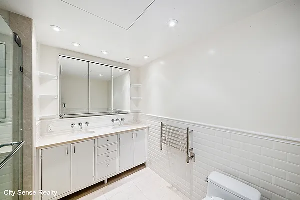 Rented by City Sense Realty | media 6