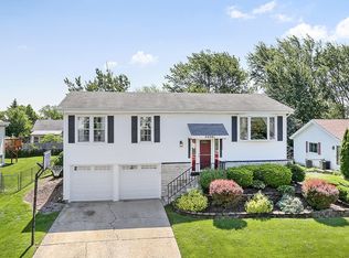 20061 S Pine Hill Rd, Frankfort, IL 60423