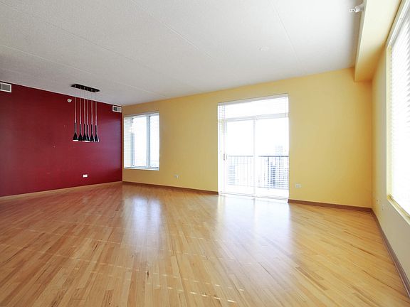 Living Room / Dining Room