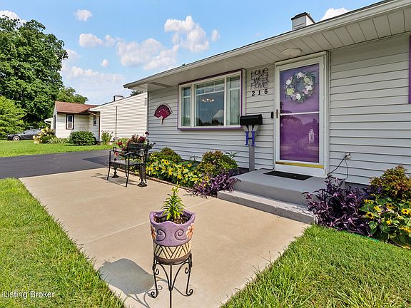 3rd image of 216 Granvil Dr