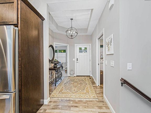 2nd image of 2614 Pheasant Creek Cir
