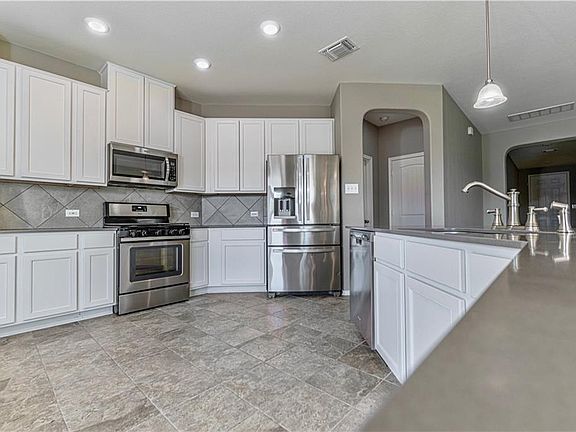 4th image of 6017 Mantalcino Dr