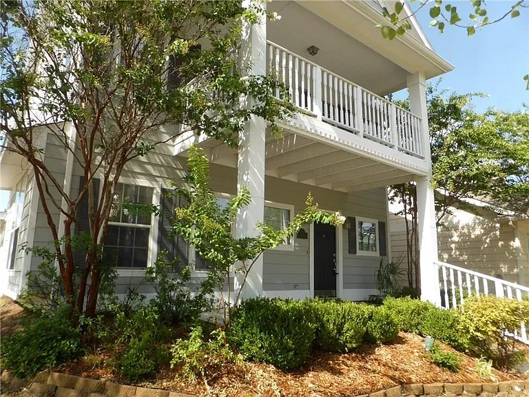 1717 Forsythe Dr — Photo 2