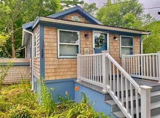 217 Sandwich Rd, Wareham, MA 02571