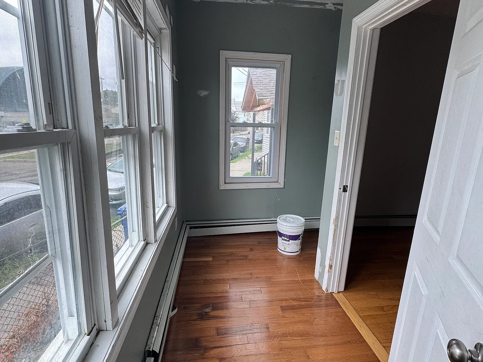 3 bed, 1200 sqft, $2,199 — Photo 4