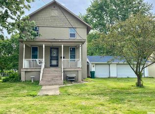155 N Gold St, Farmington, IL 61531