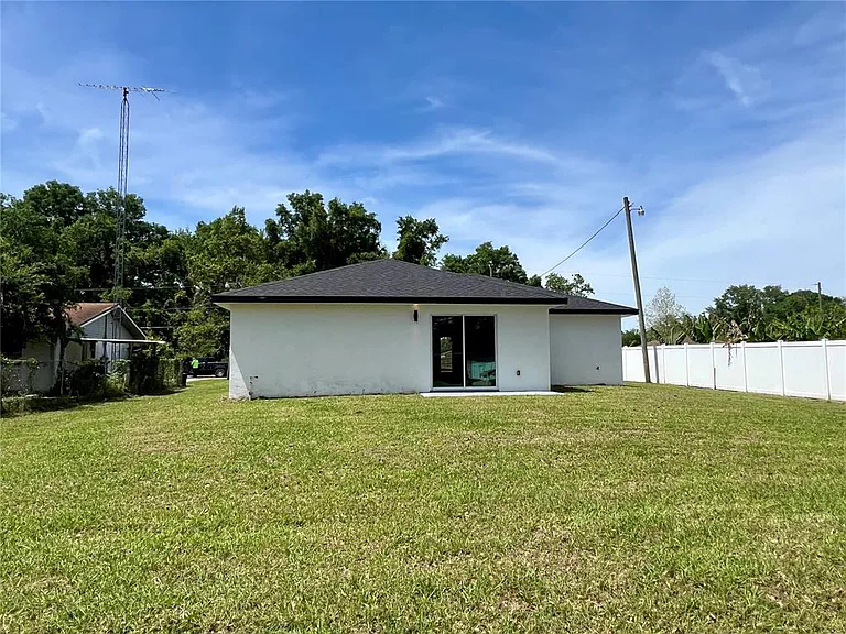 13609 SE 53rd Ave — Photo 34