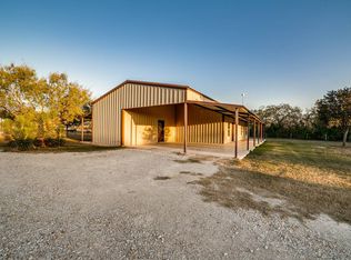 325 County Road 418, Stockdale, TX 78160