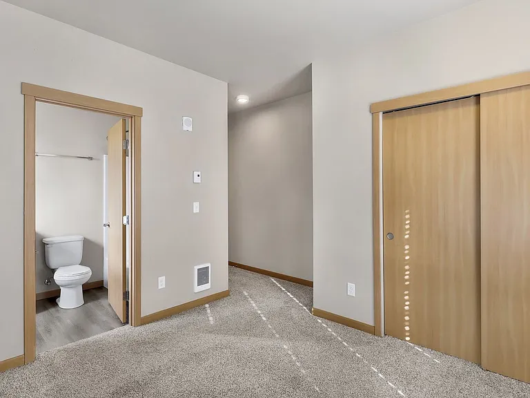 Tremezzo Apartments — Photo 129