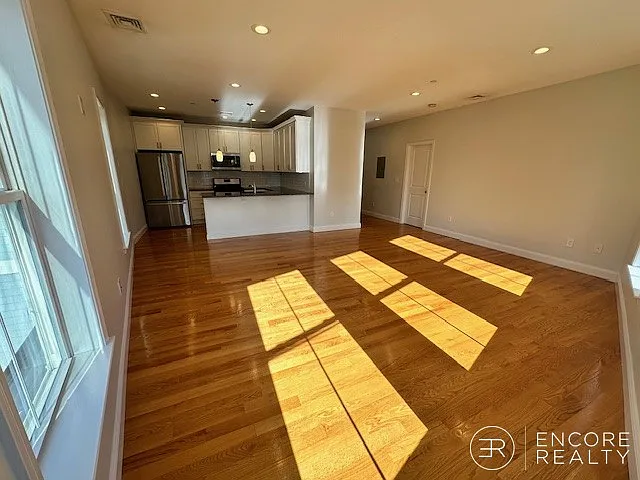 12 Dana Ave #6 — Photo 21
